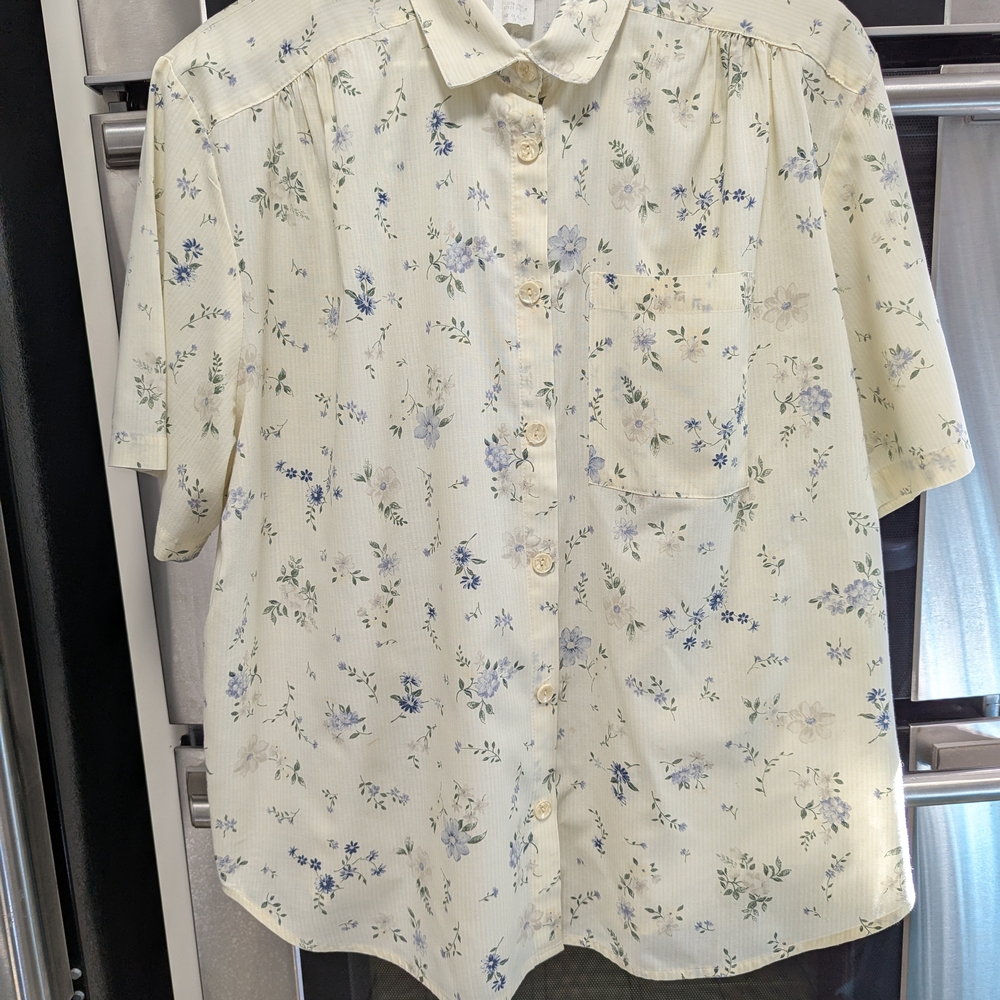 Tapestry 2X Vintage Floral Button-Up Short Sleeve Blouse